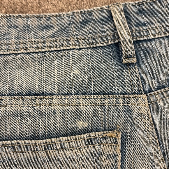 Men's light wash Blue Jeans - Picture 6 of 16